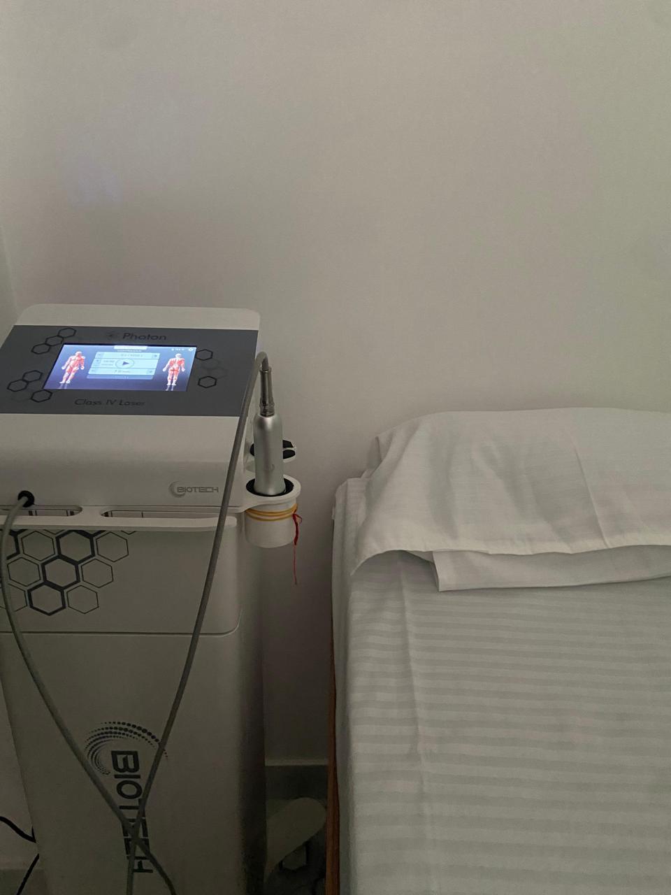 Physiotherapy alignment adjustment session